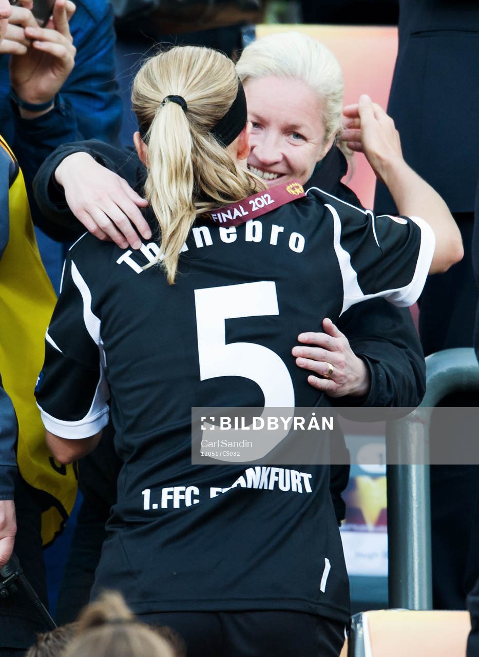 Victoria Sandell Svensson kramar om Sara Thunebro, FFC