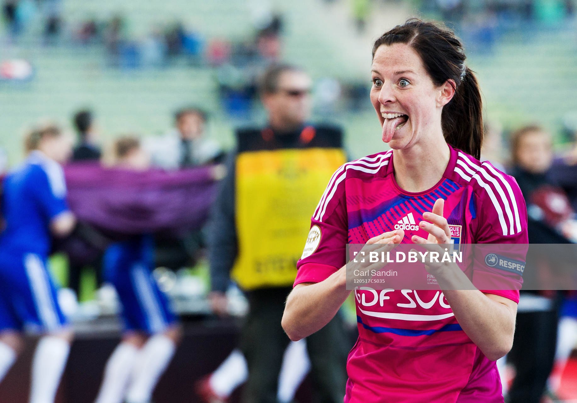 Lotta Schelin, Olympique Lyonnais, jubel, räcker ut tungan
