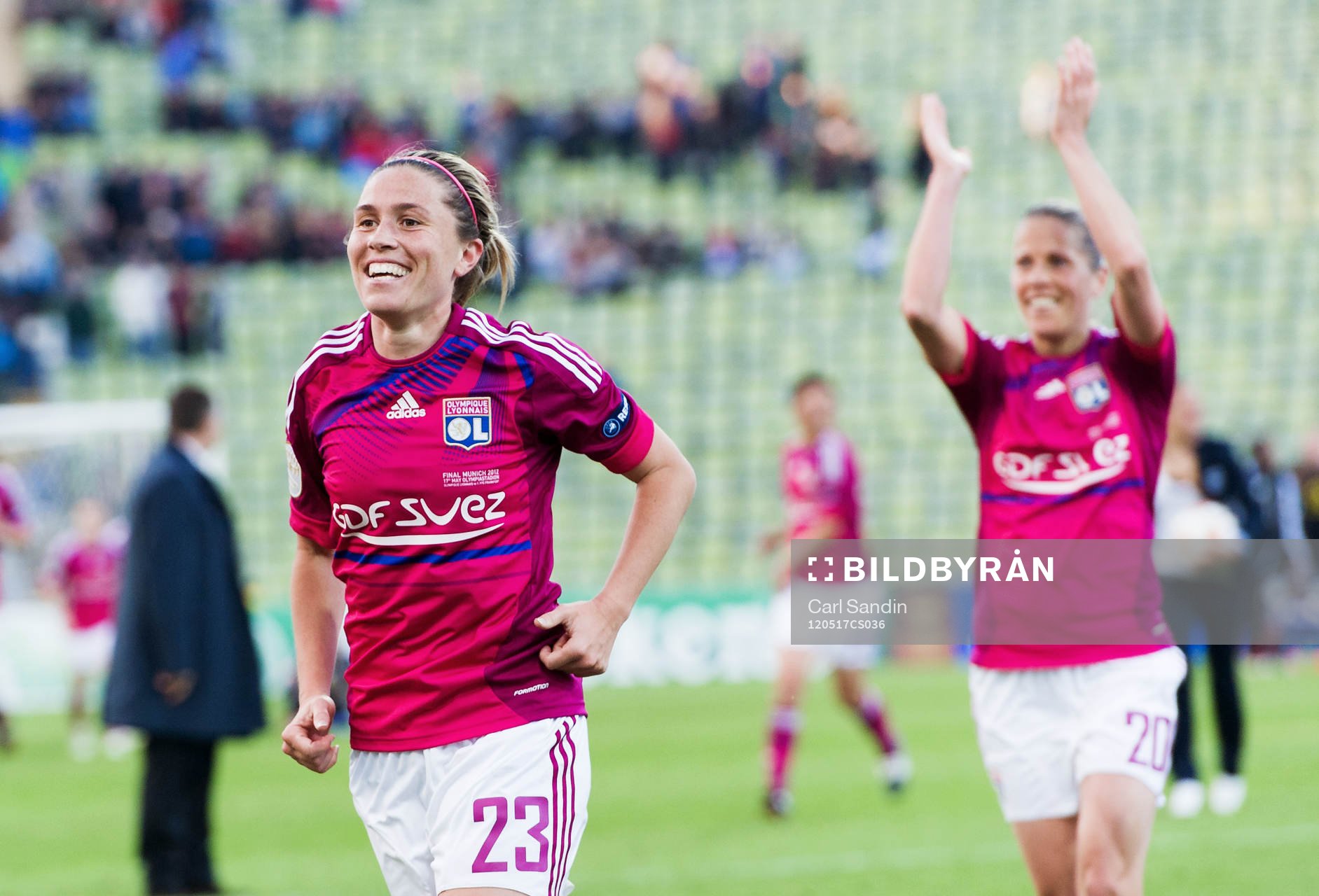 Camille Abily, Olympique Lyonnais, jubel
