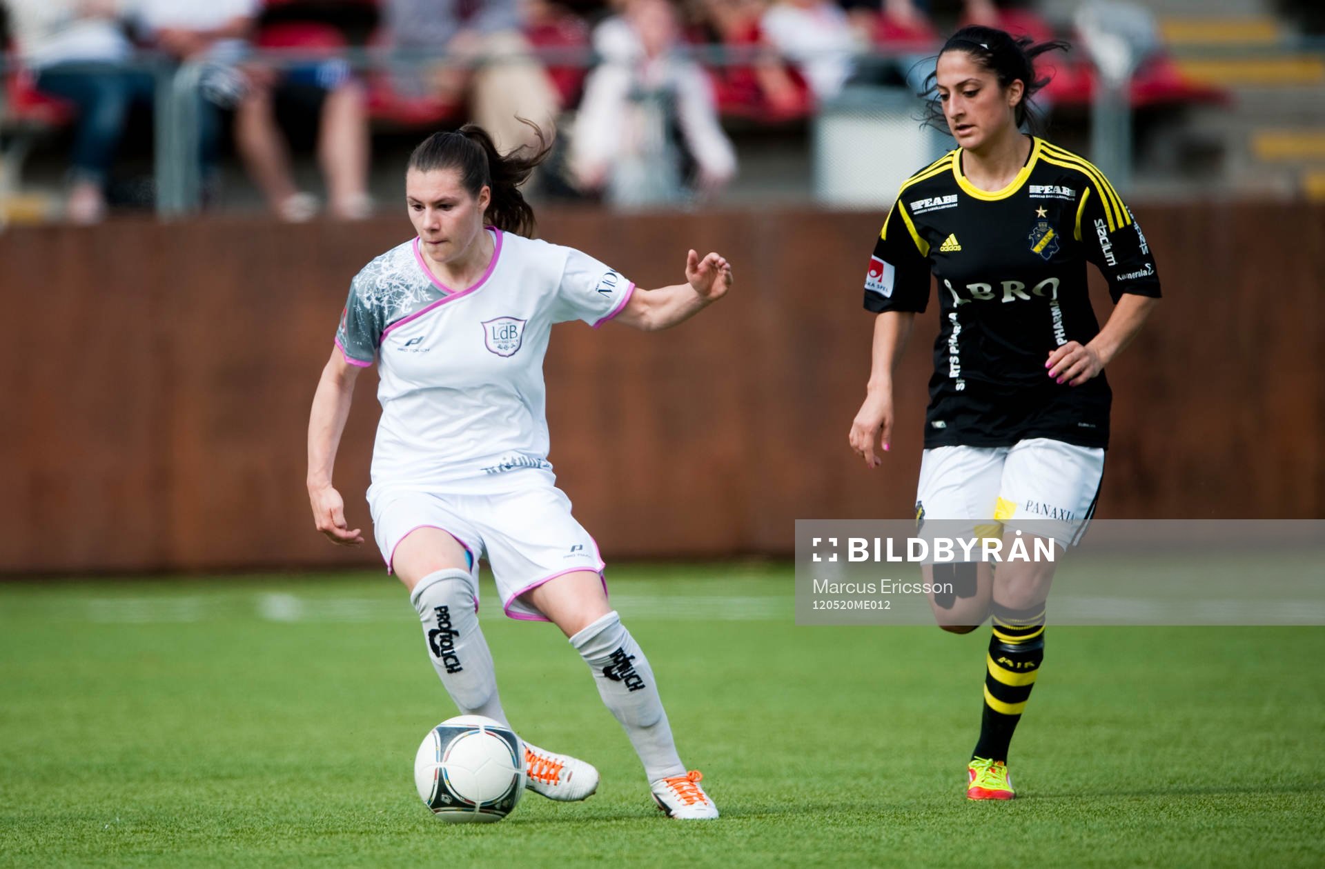 Ramona Bachmann, Malmö och Susan Varli, AIK