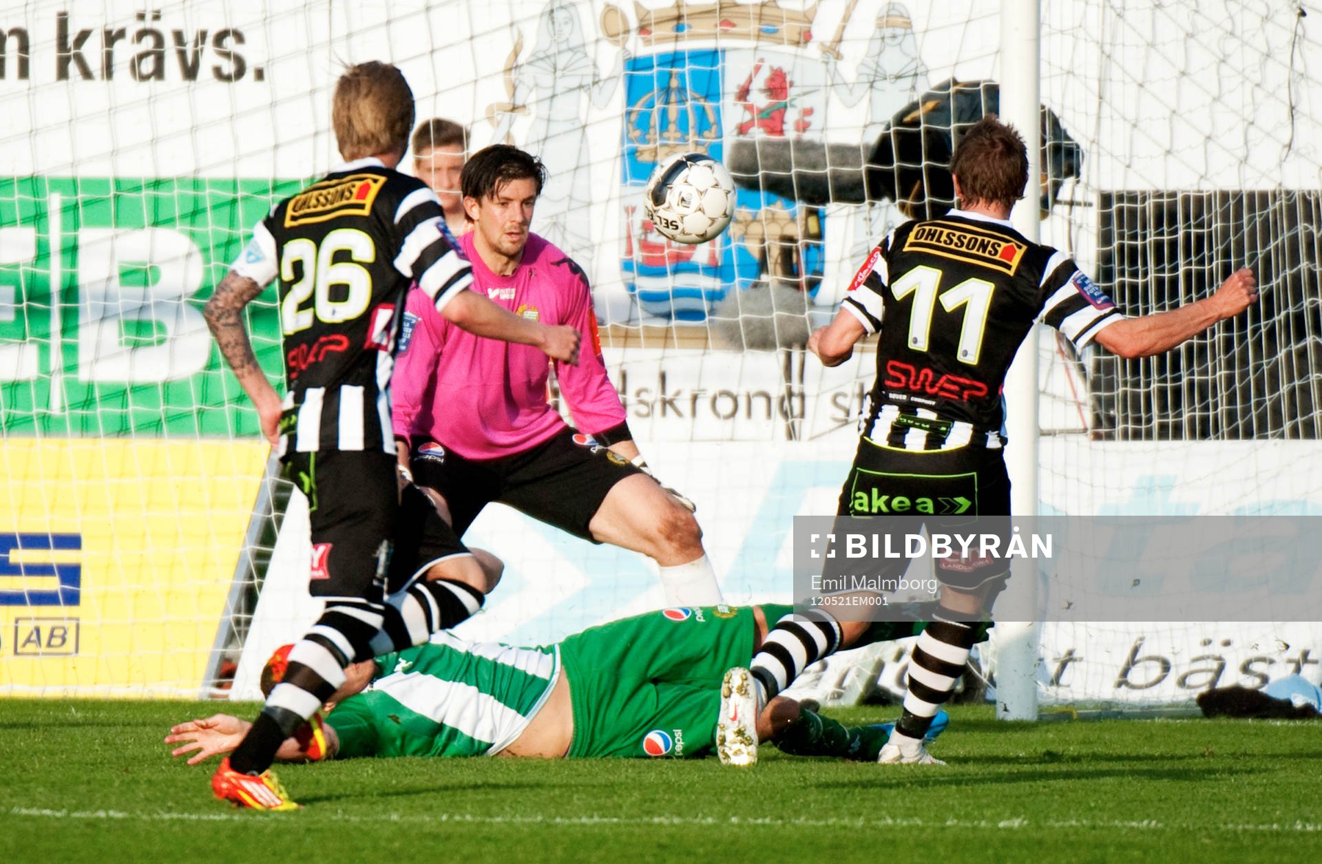  Händelsen som leder fram till att Fredrik Karlsson, Landskrona gör 2-1. Johannes Hopf, Hammarby