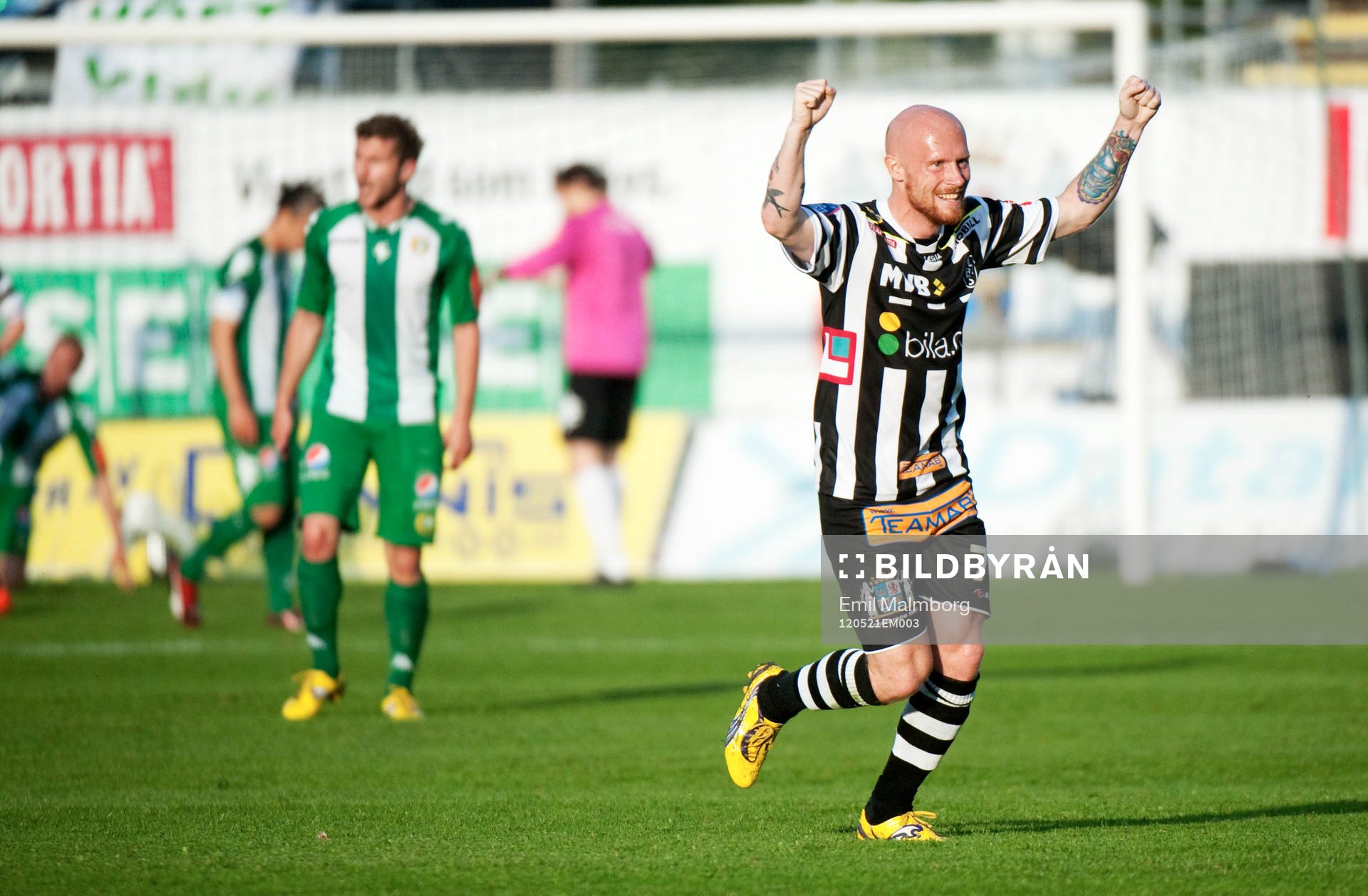  Max Mölder, Landskrona. Jubel vid 2-1