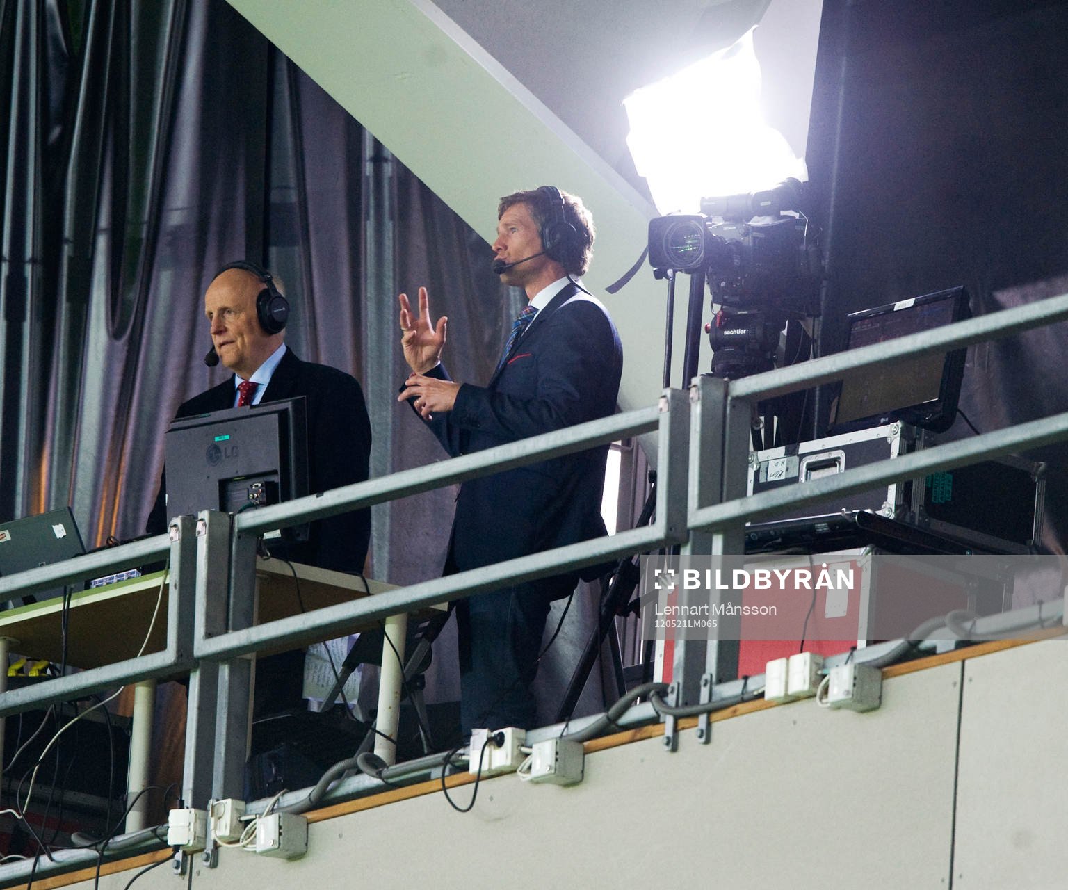 Arne Hegerfors och Jens Fjellström, kommentator