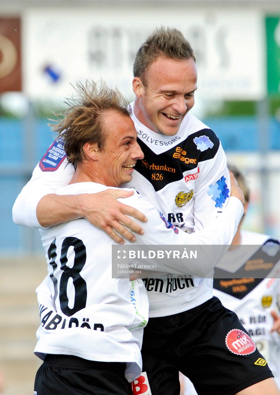 Marcus Ekenberg gratulerar Pär Ericsson