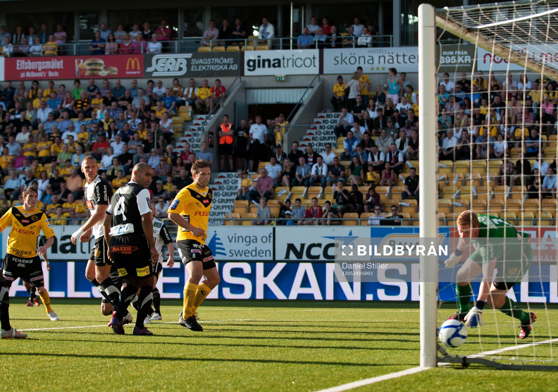 Stefan Ishizaki, Elfsborg, gör 1-0 bakom Christoffer