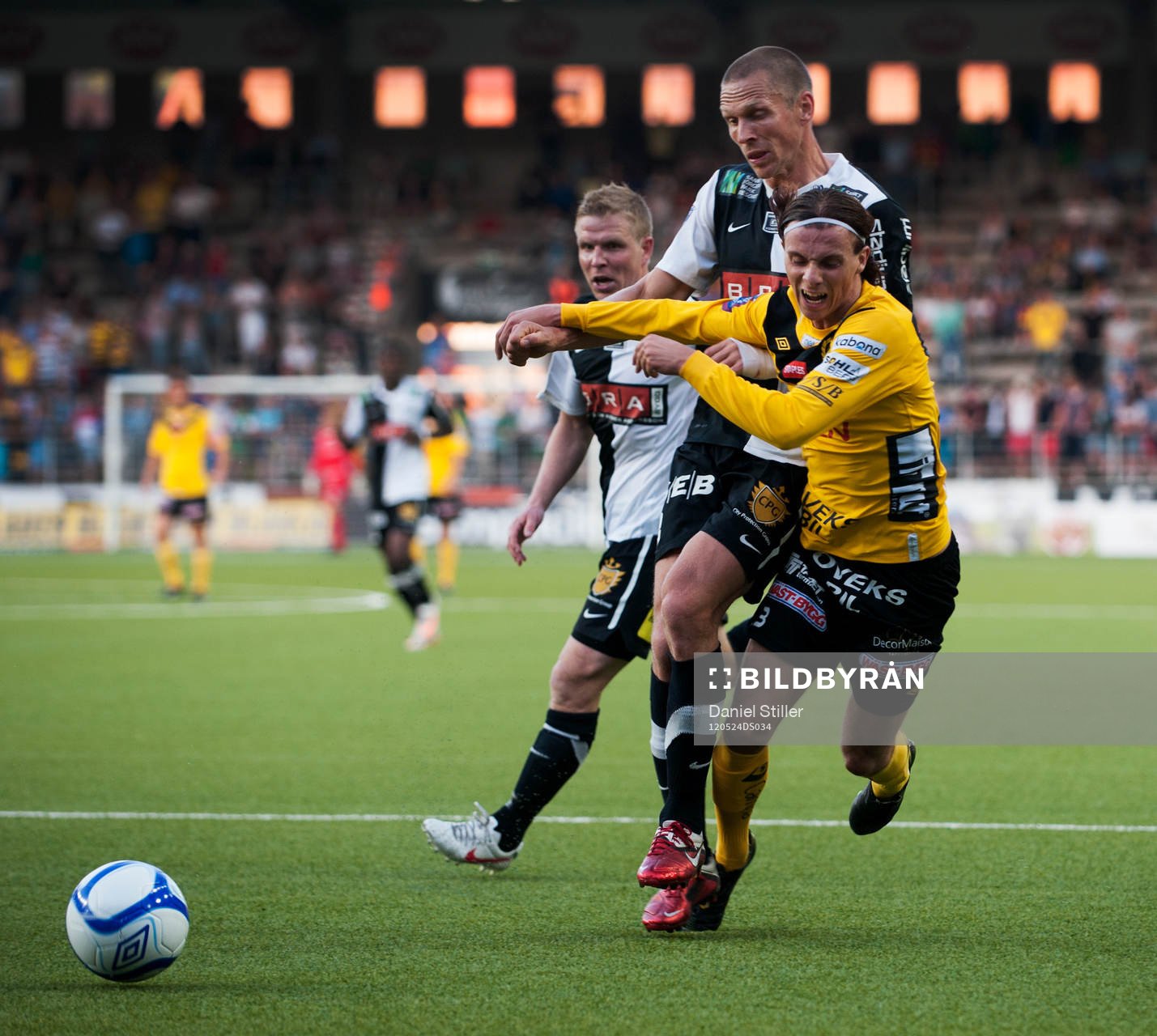 Mattias Östberg, Häcken, river ner Niklas Hult, Elfsborg,