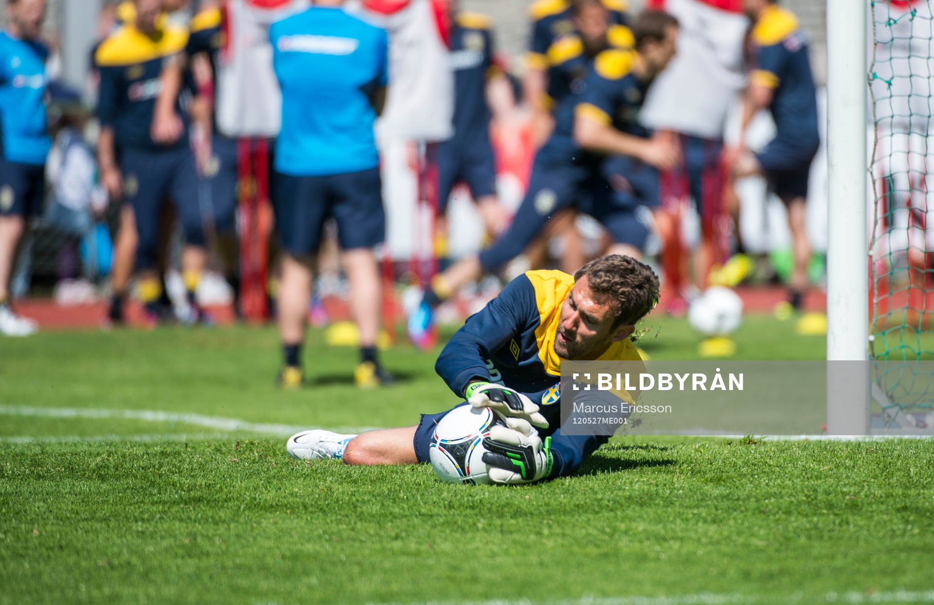  Sverige tränar i Visby inför EM. Andreas Isaksson, målvakt
