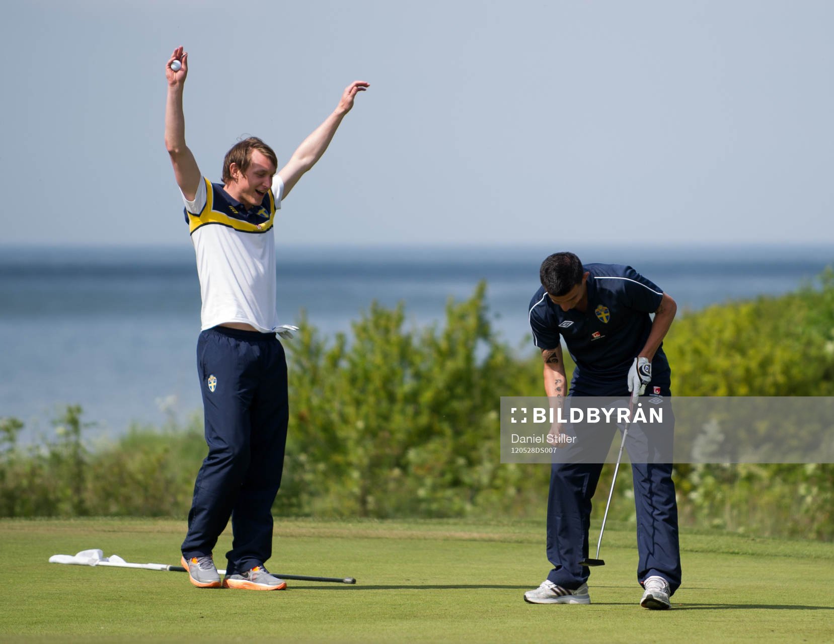 Delar av landslaget spelar golf, Kim Källström, Behrang