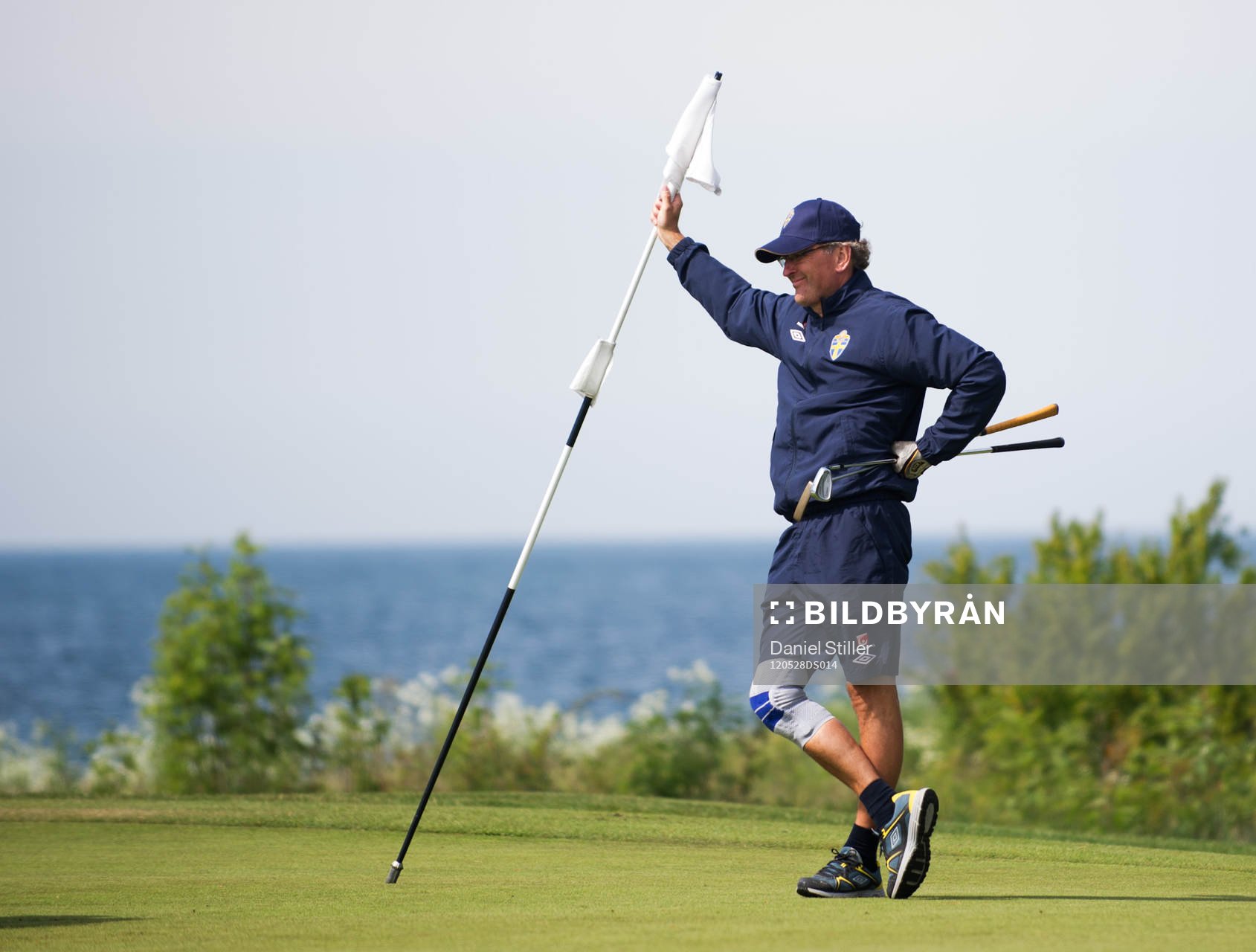 Delar av landslaget spelar golf, förbundskapen Erik Hamrén