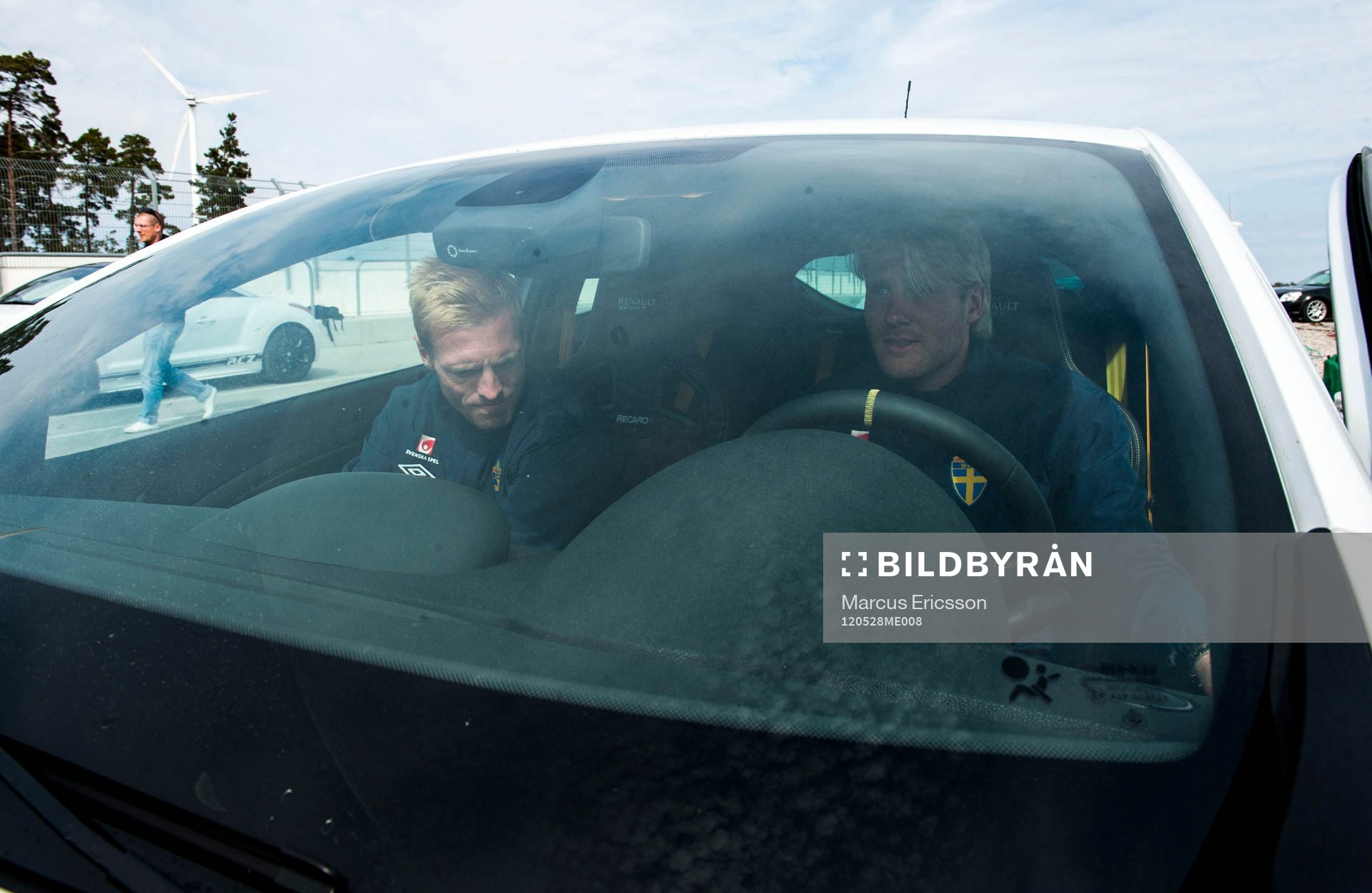 Sverige provkör bilar på Gotland Ring