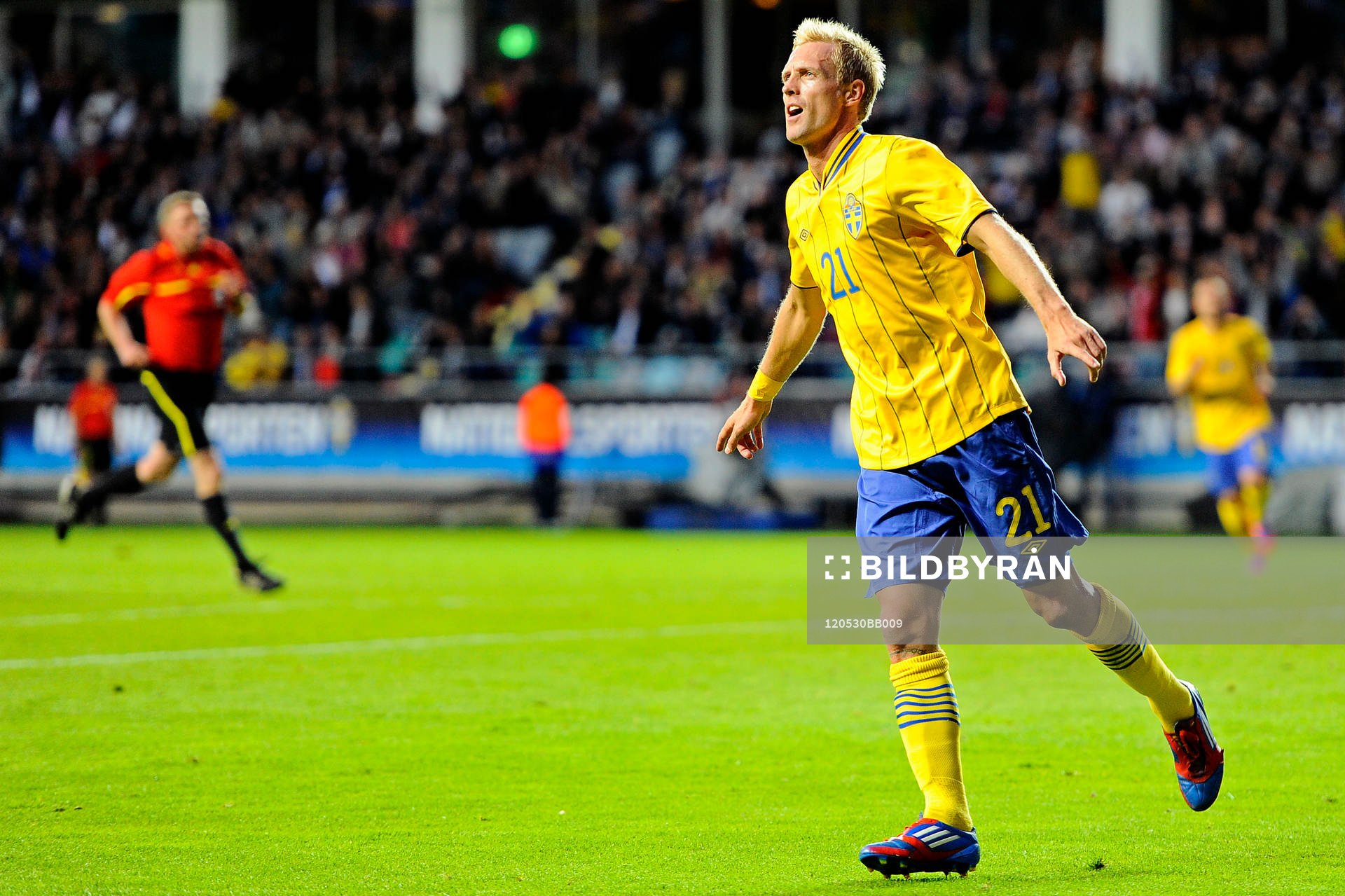  Christian Wilhelmsson, Sverige, jubel efter 3-1.