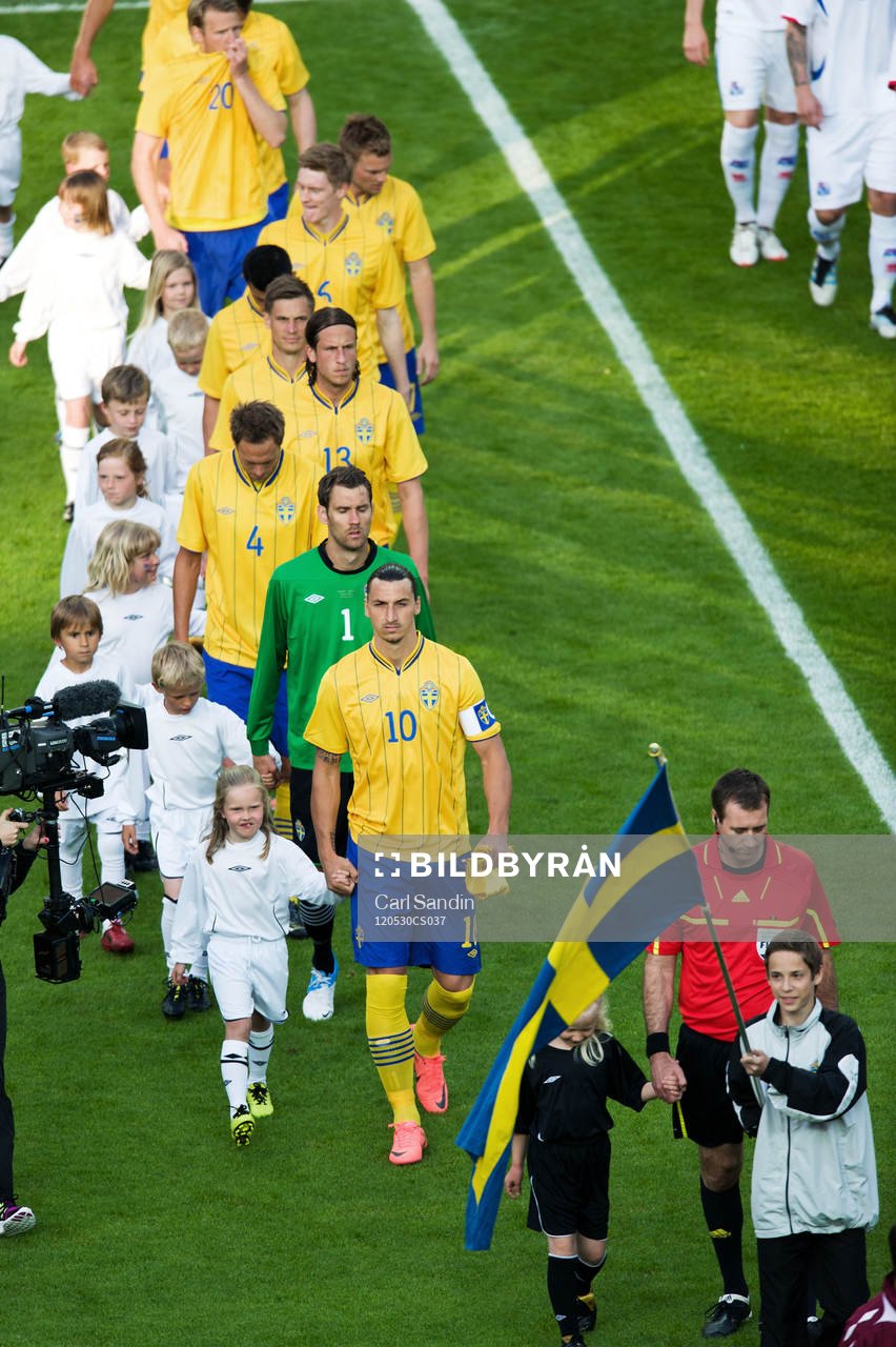 Sverige, tågar in till match. Zlatan Ibrahimovic, Andreas