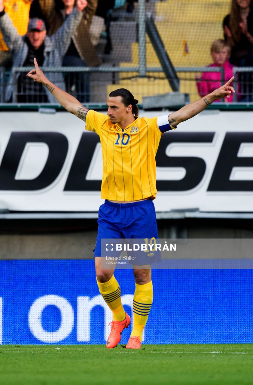 Zlatan Ibrahimovic, Sverige, gör 1-0, jubel
