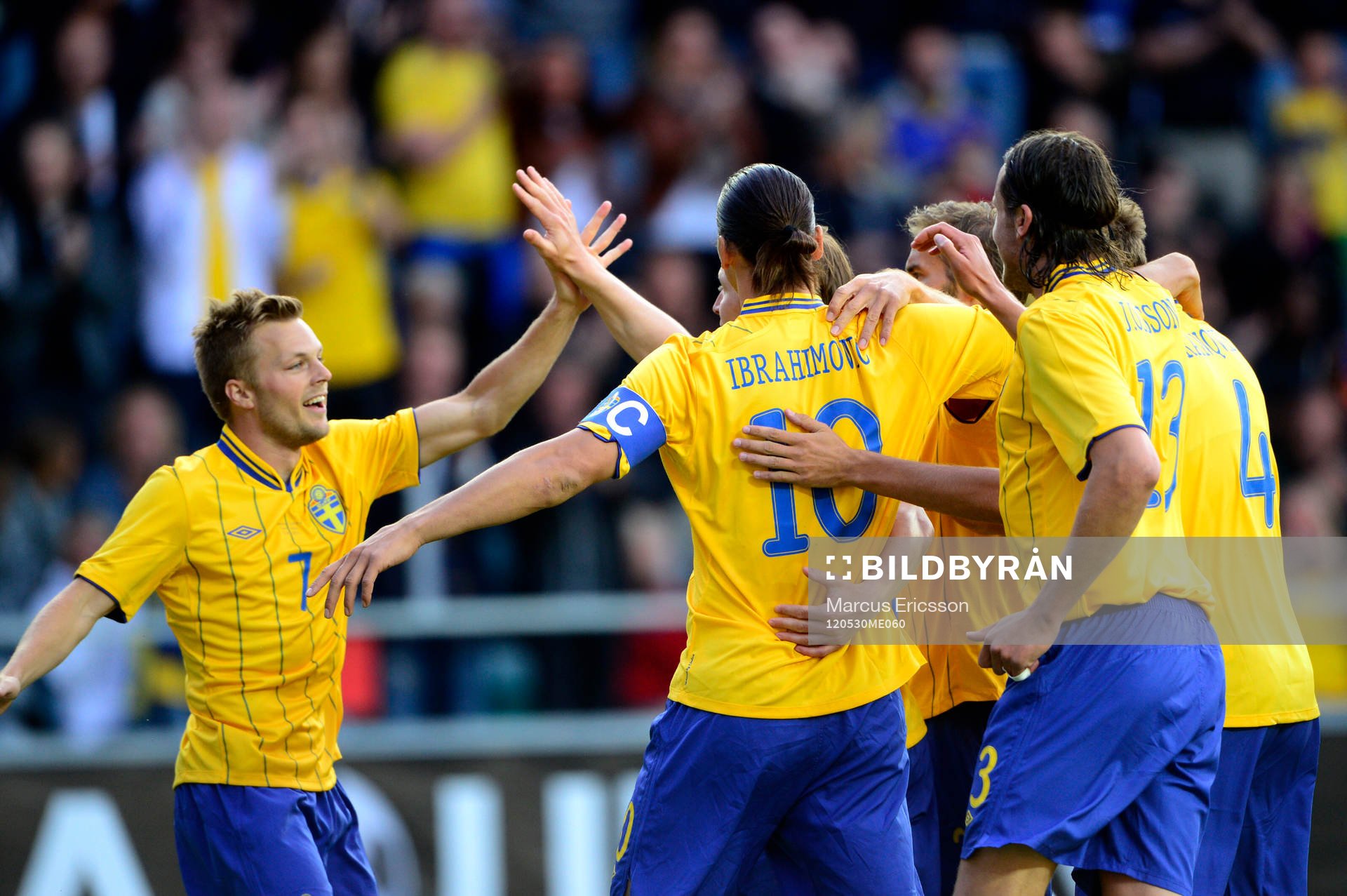 Zlatan Ibrahimovic, Sverige gör 1-0, jubel med Sebastian