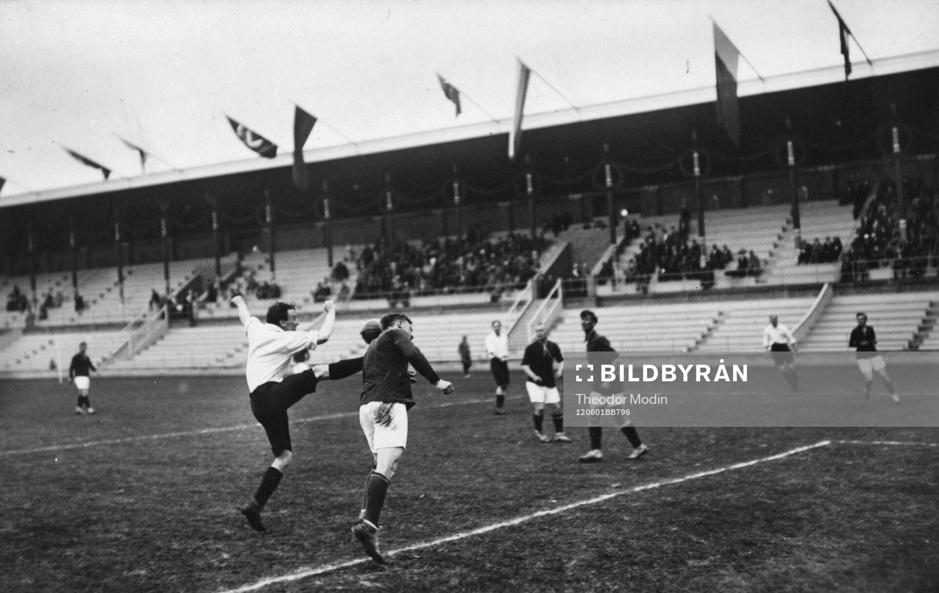 Olympiska spelen 1912. Från fotbollmatchen England-Finland
