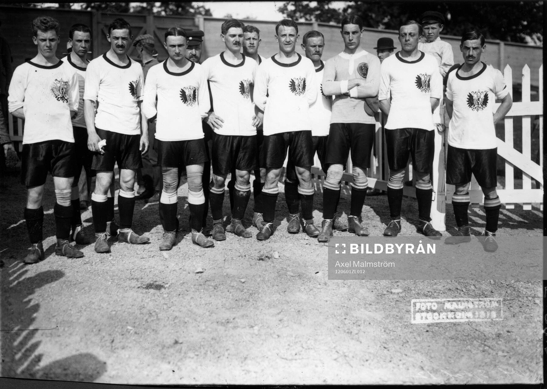 Fotboll. Österrikes fotbollslag vid OS 1912 som