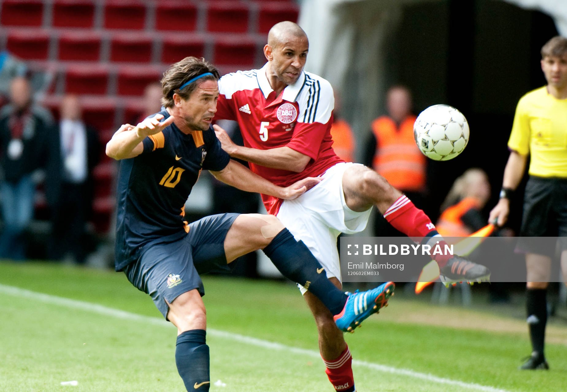 Harry Kewell, Australien och Simon Busk Poulsen, Danmark