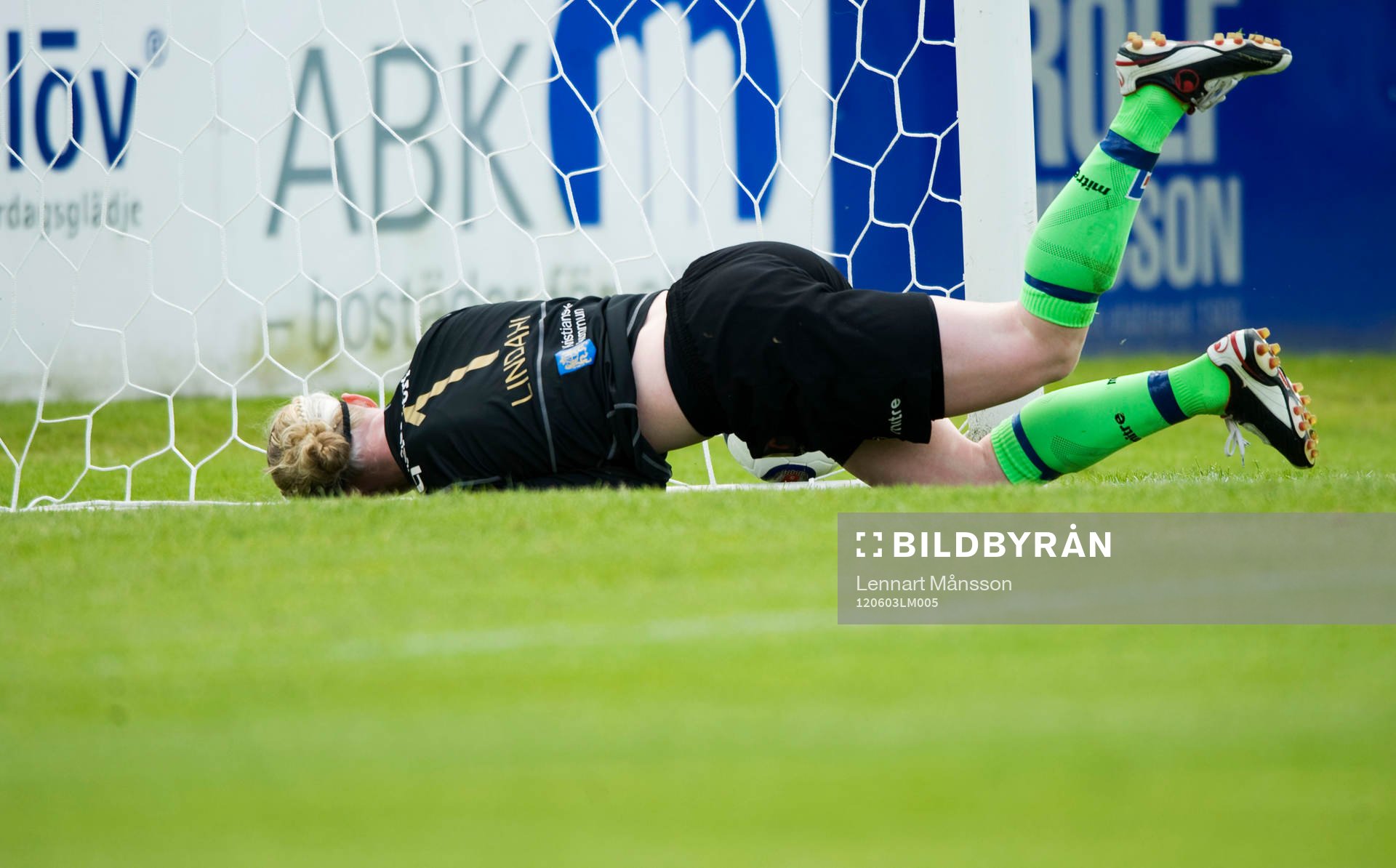 0-1 Linda Mohlin, Umeå, Hedvig Lindahl, målvakt,