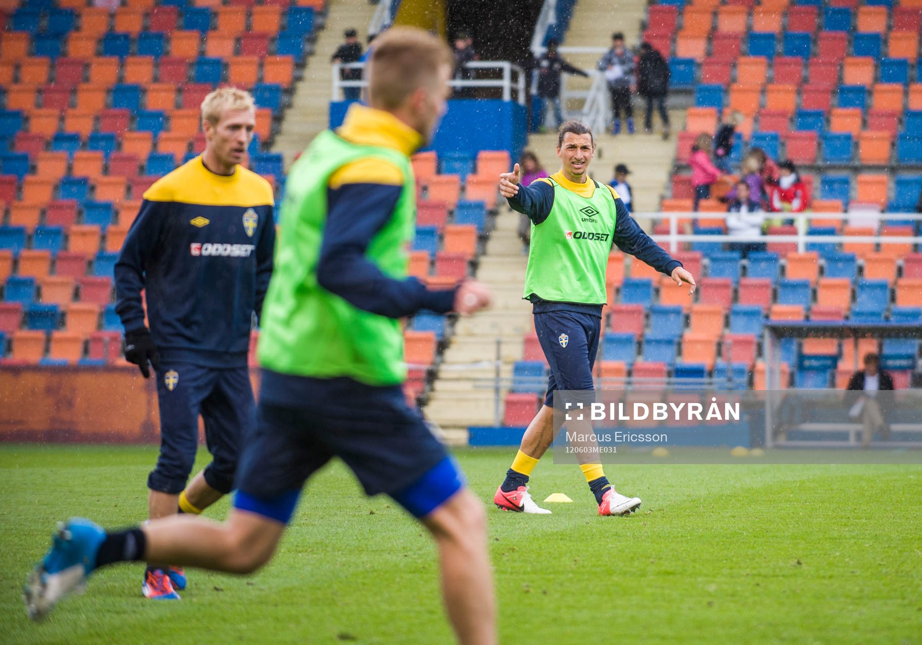 Zlatan Ibrahimovic pekar och styr hur han vill ha det