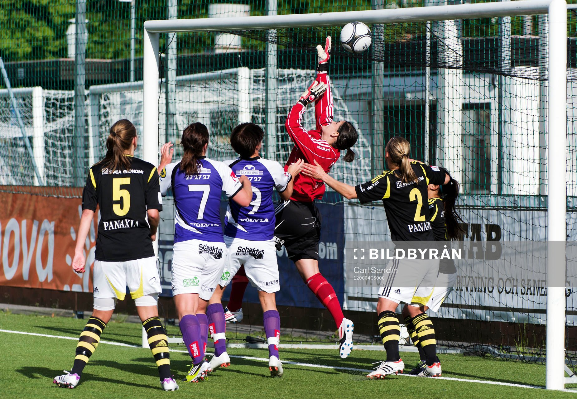 Susanne Nilsson, målvakt, AIK, mål av Kathlene