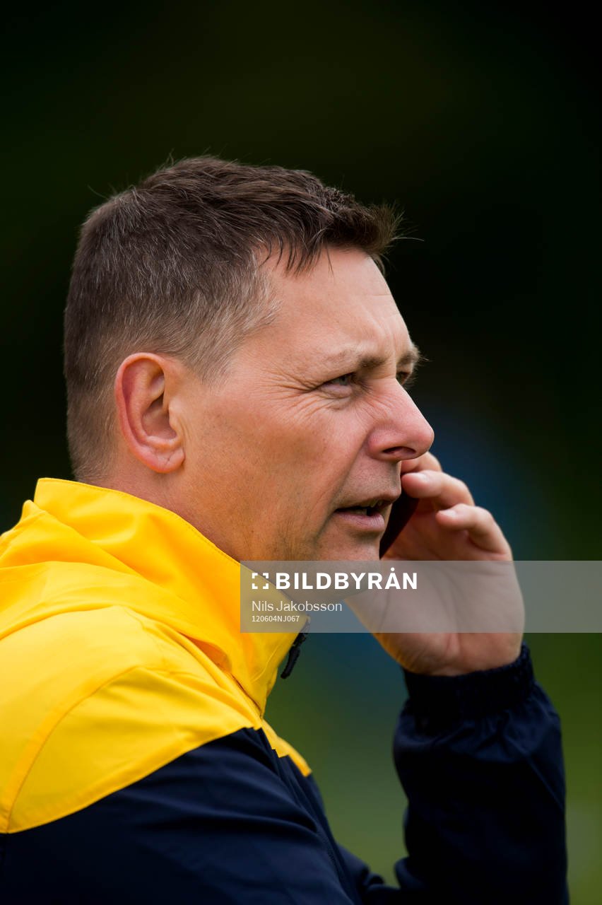 Lars E Hemgren