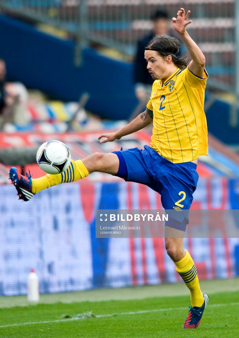 Mikael Lustig, Sverige