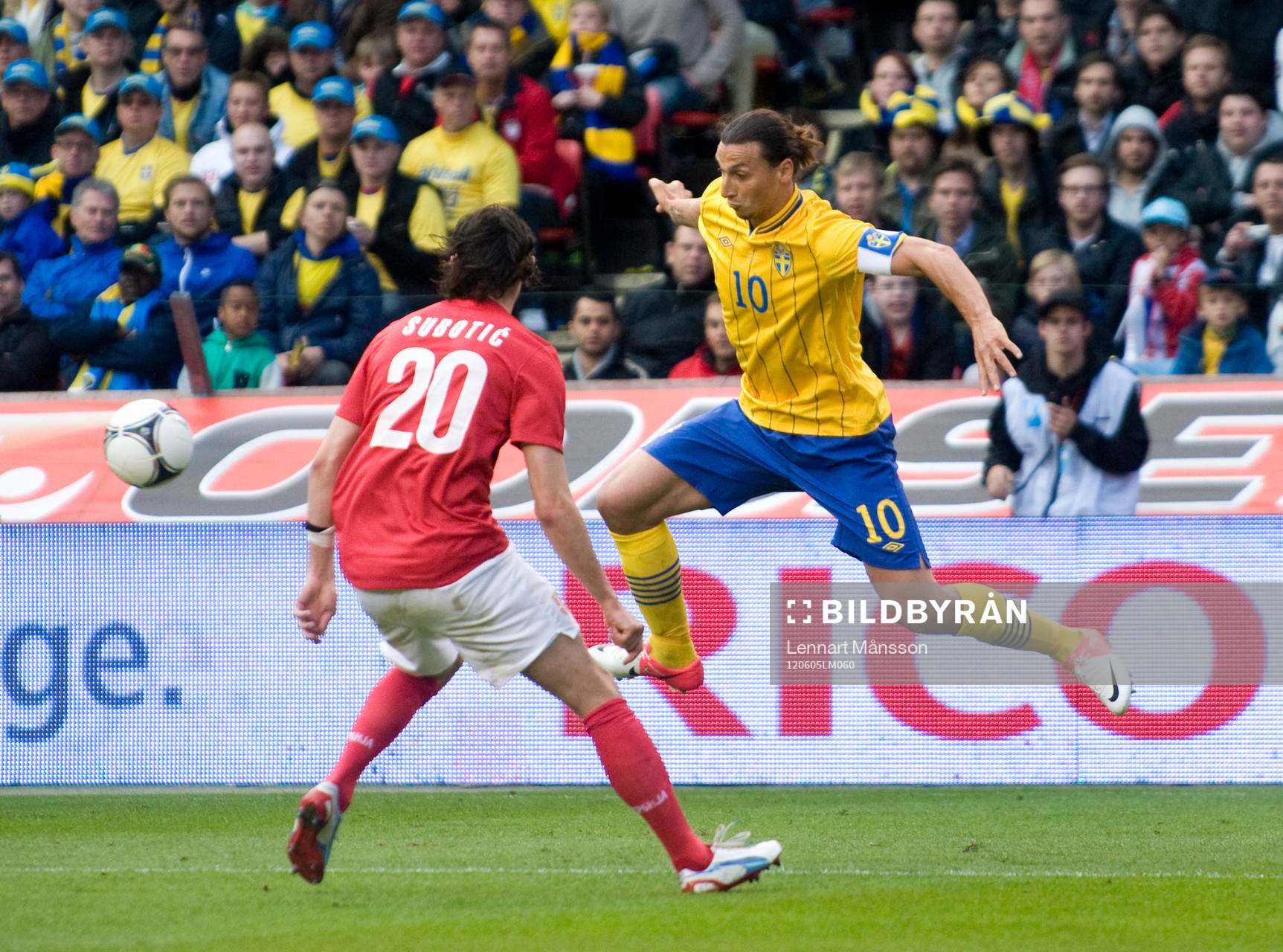   Zlatan Ibrahimovic, Sverige och Neven Subotic, Serbien