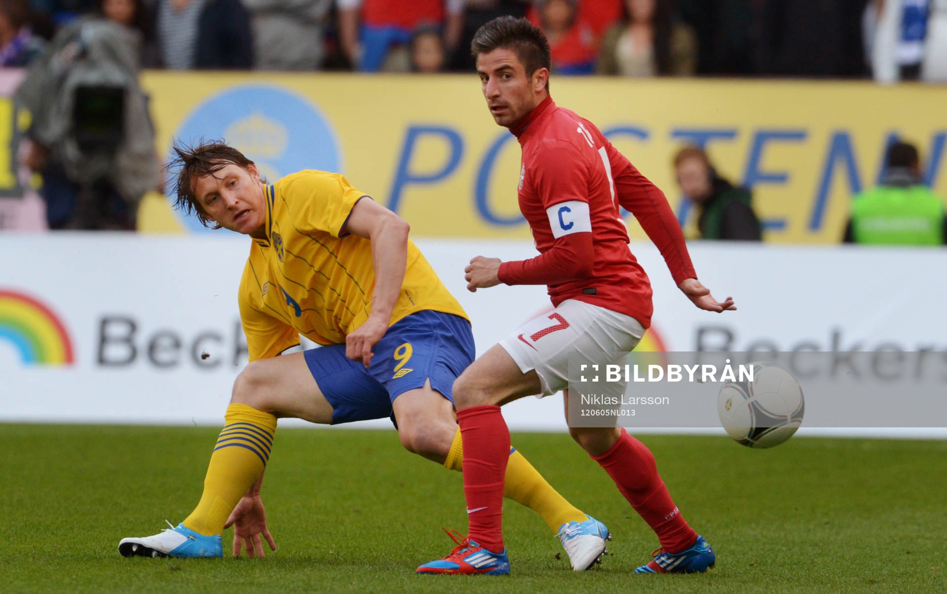  Kim Källström, Sverige, Aleksandar Ignjovski, Serbien.