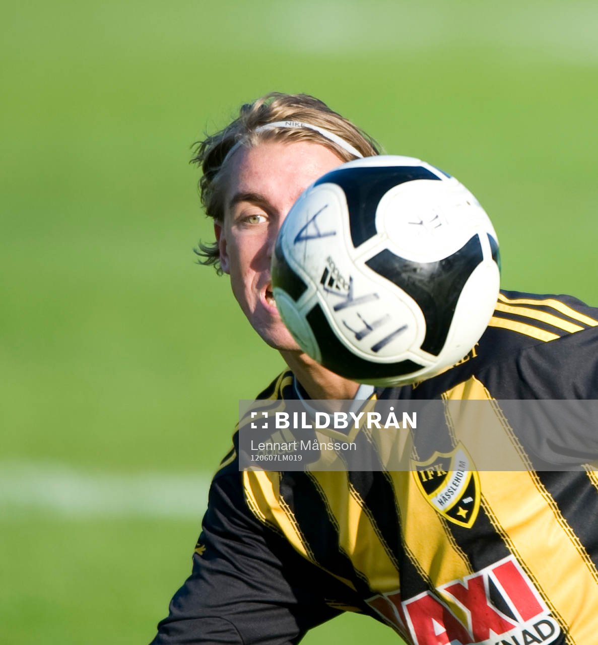 Fotboll, division 3, IFK Hässleholm - Lyckeby