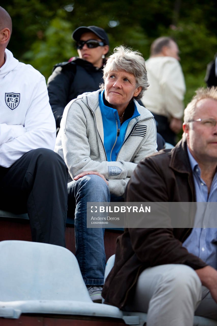  Forne Jitexspelaren och nuvarande tränare för USA:s damlag Pia Sundhage var på besök.