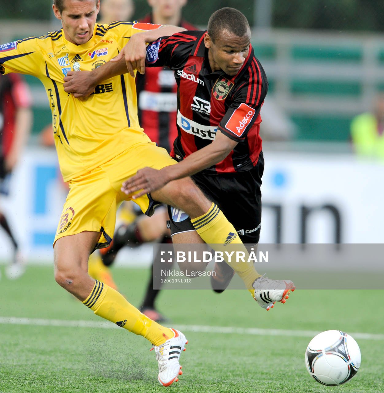 Serge-Junior Martinsson Ngou, Brommapojkarna