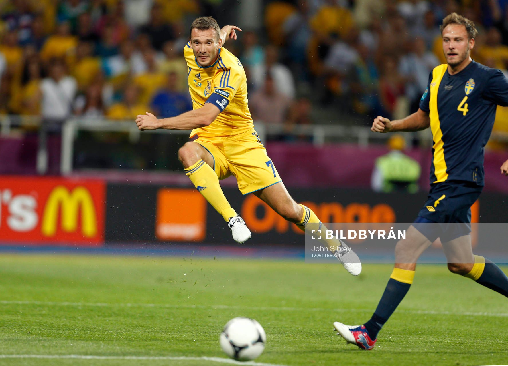 Andriy Shevchenko, Ukraina, skott på mål