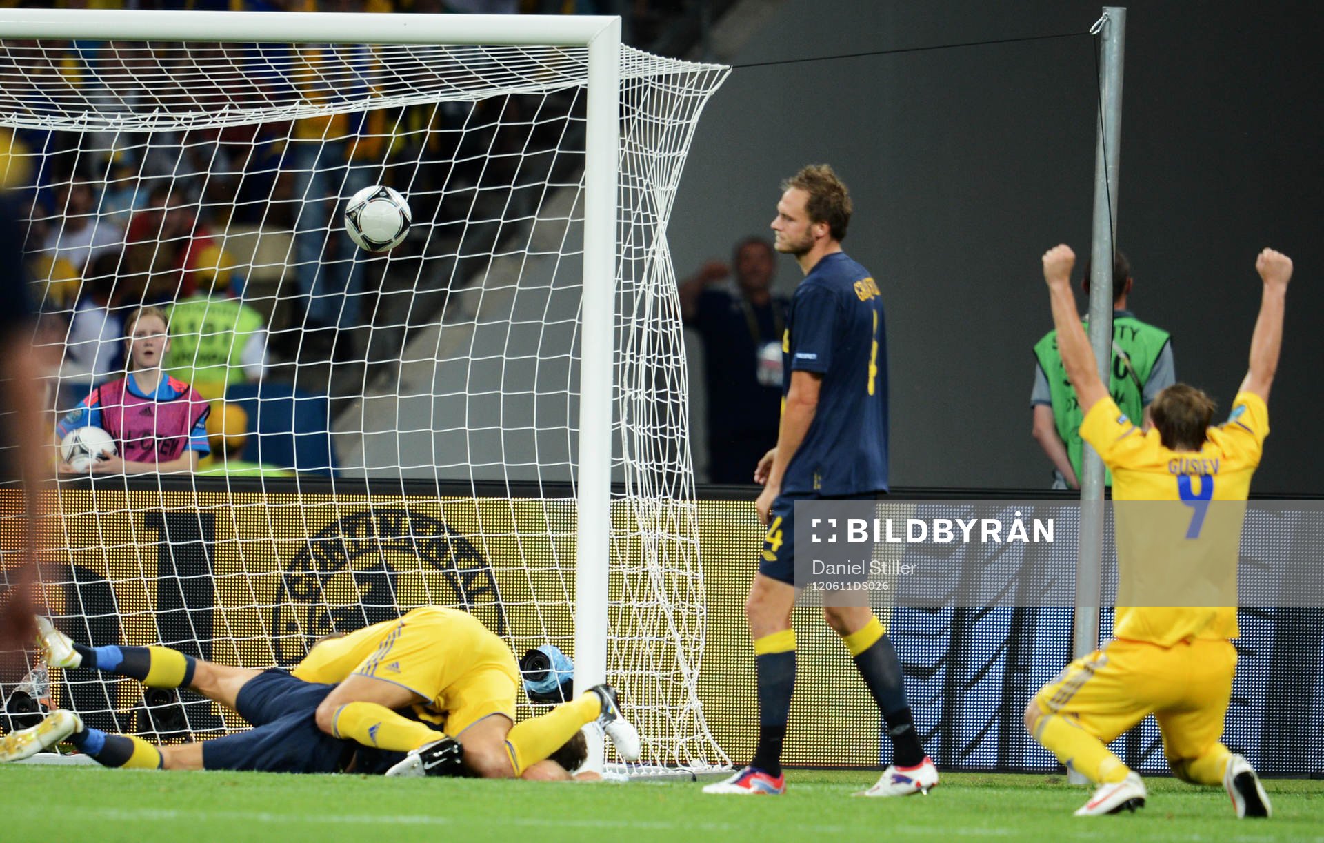 Andriy Shevchenko, Ukraina, jubel 1-1, Andreas Granqvist,
