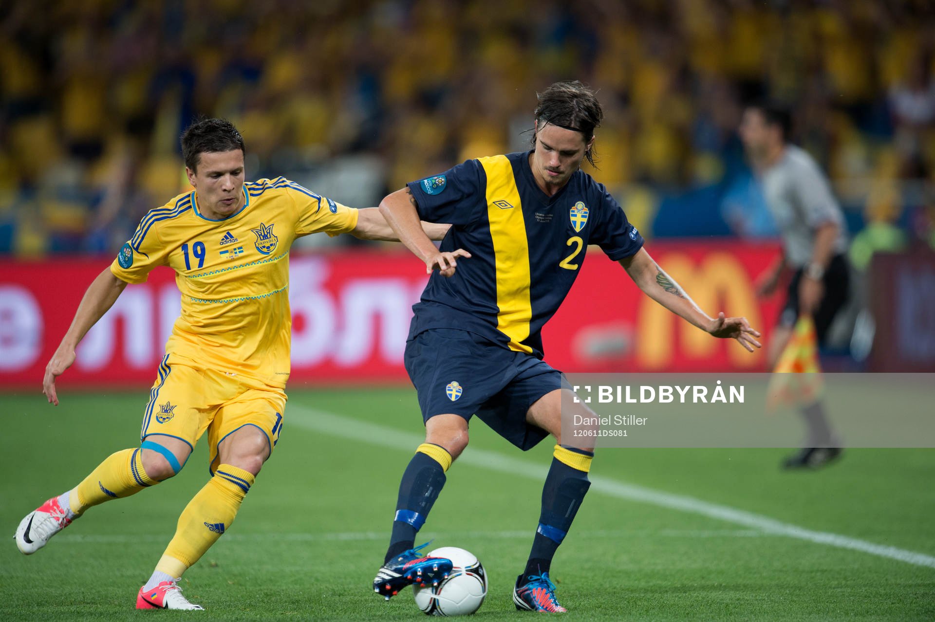 Yevhen Konoplyanka, Ukraina och Mikael Lustig, Sverige