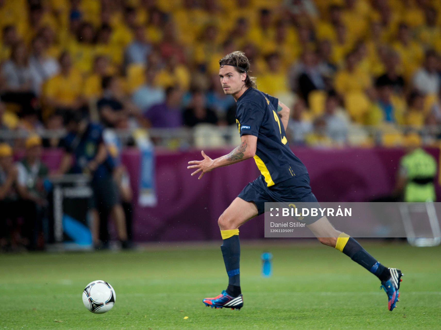 Mikael Lustig, Sverige