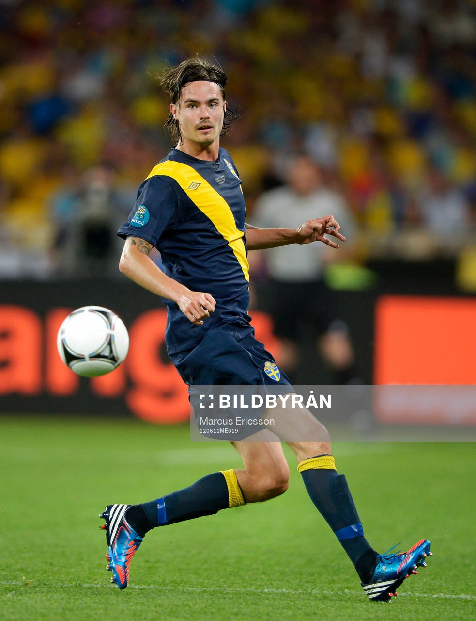 Mikael Lustig, Sverige
