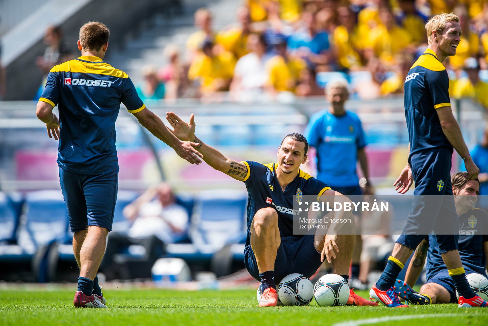 Öppen träning för de svenska fansen på Dynamo Stadion.
