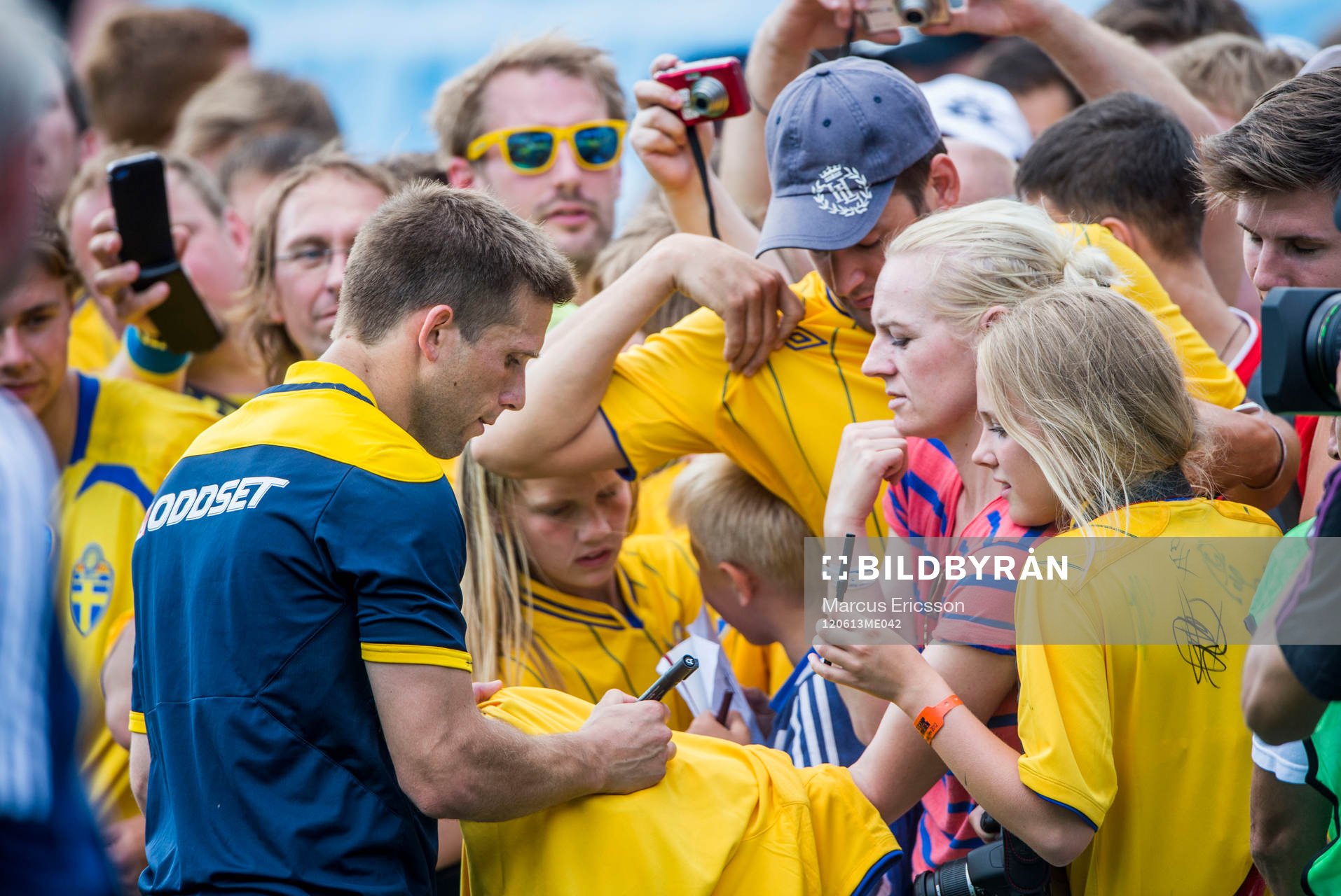 Öppen träning för de svenska fansen på Dynamo Stadion.