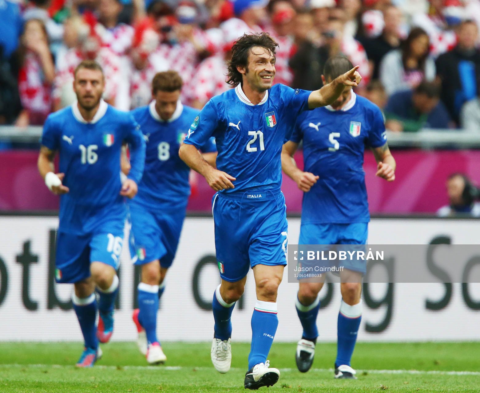  Andrea Pirlo, Italien, glädje, jubel efter 1-0.