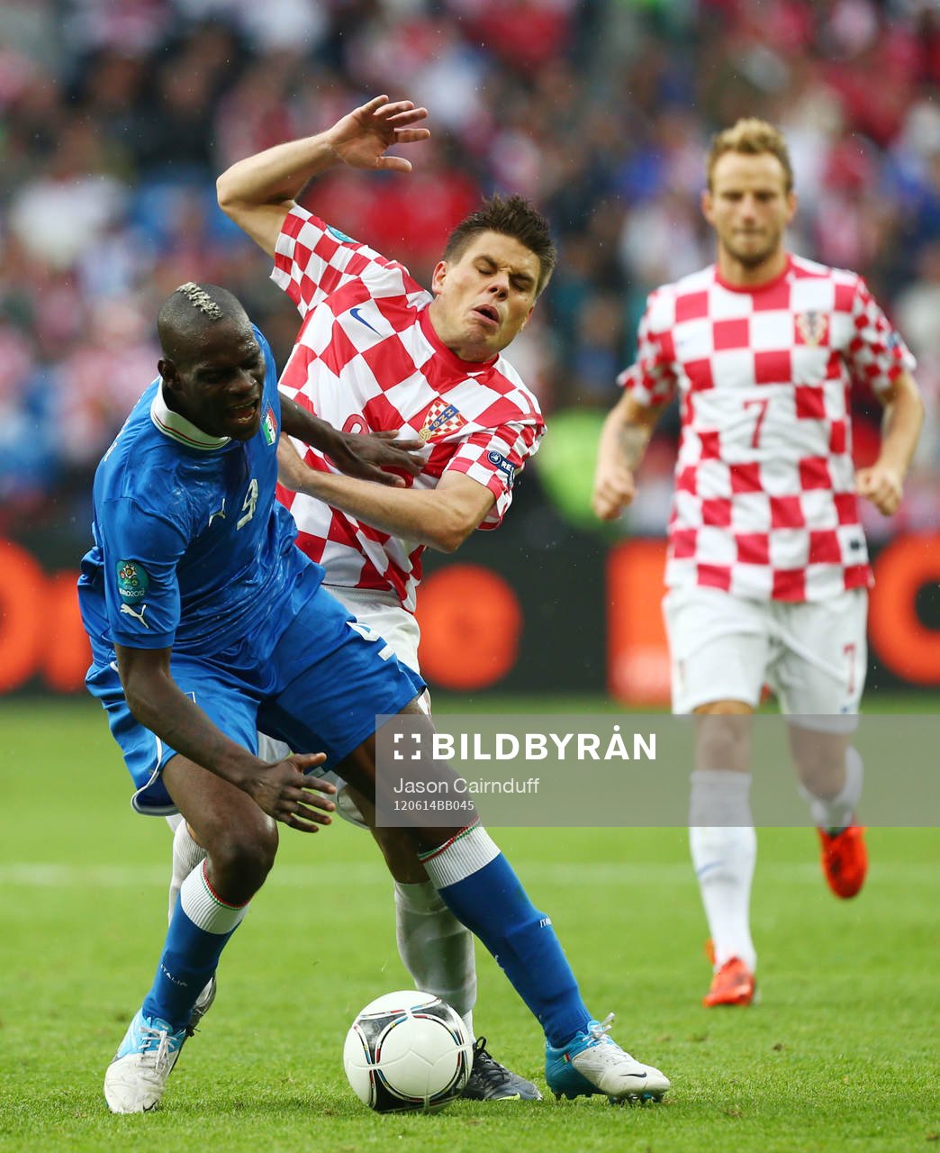  Mario Balotelli, Italien och Ognjen Vukojevic, Kroatien