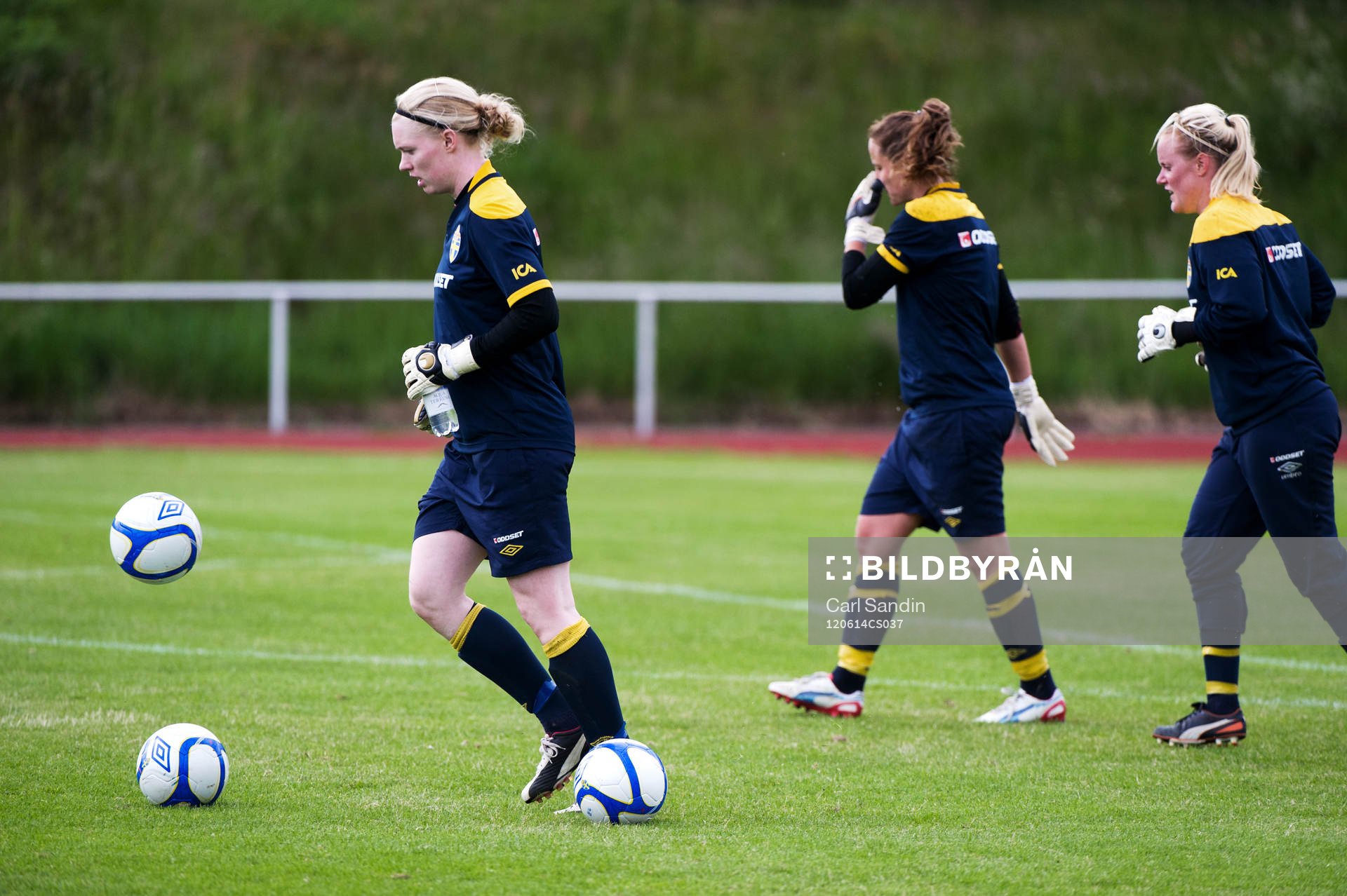 Hedvig Lindahl, målvakt, Sofia Lundgren, målvakt, Kristin