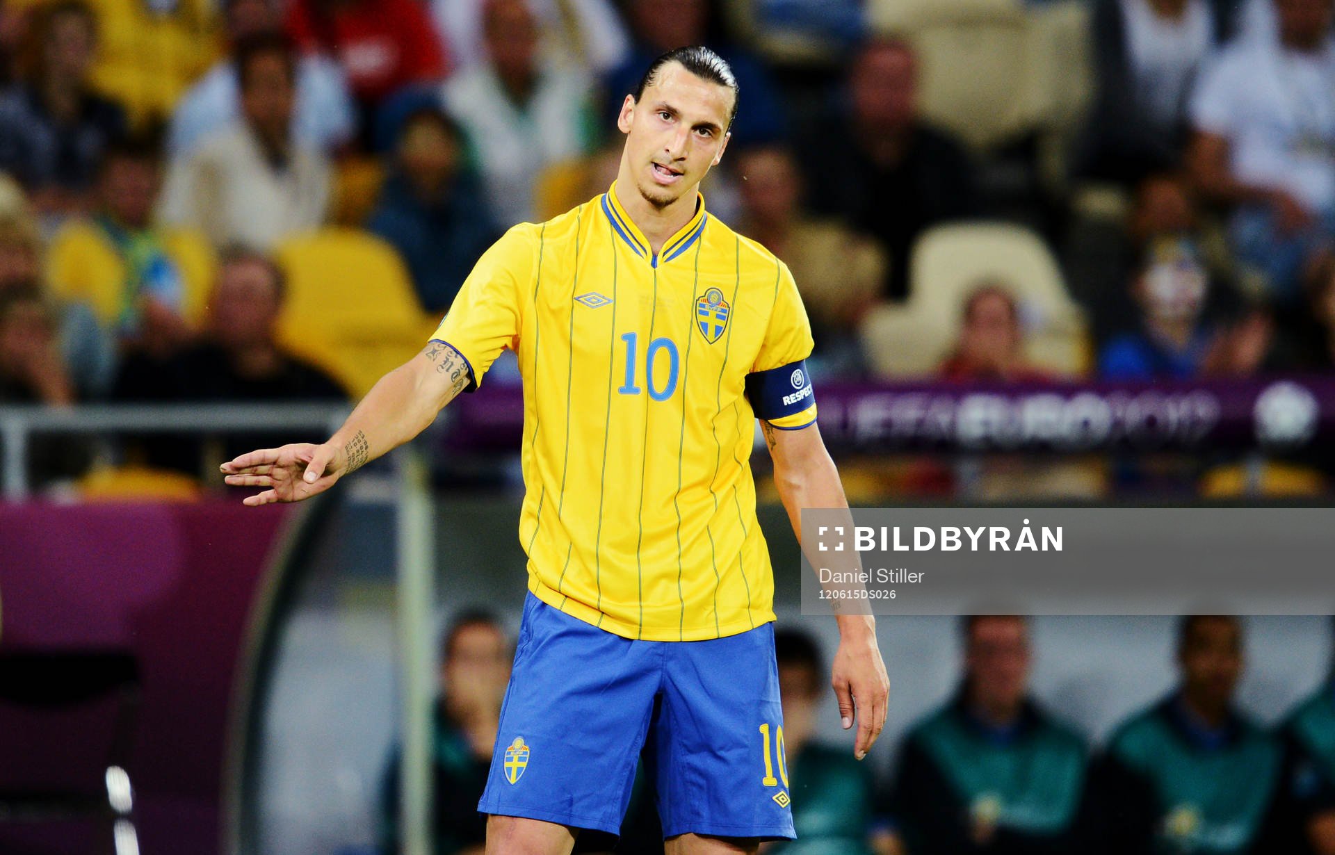 Zlatan Ibrahimovic, Sverige, gestikulerar