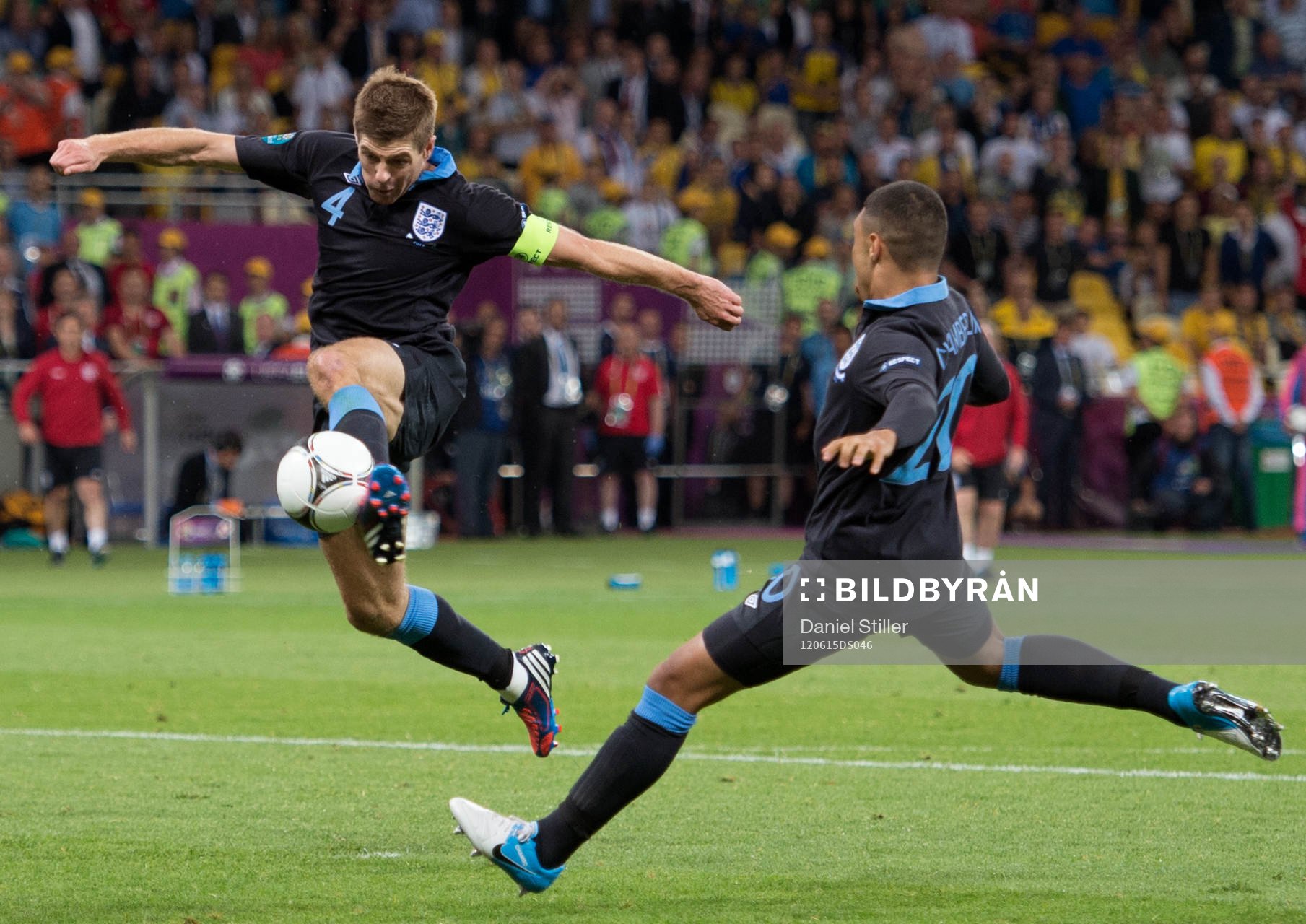 Steven Gerrard, Alex Oxlade-Chamberlain, England