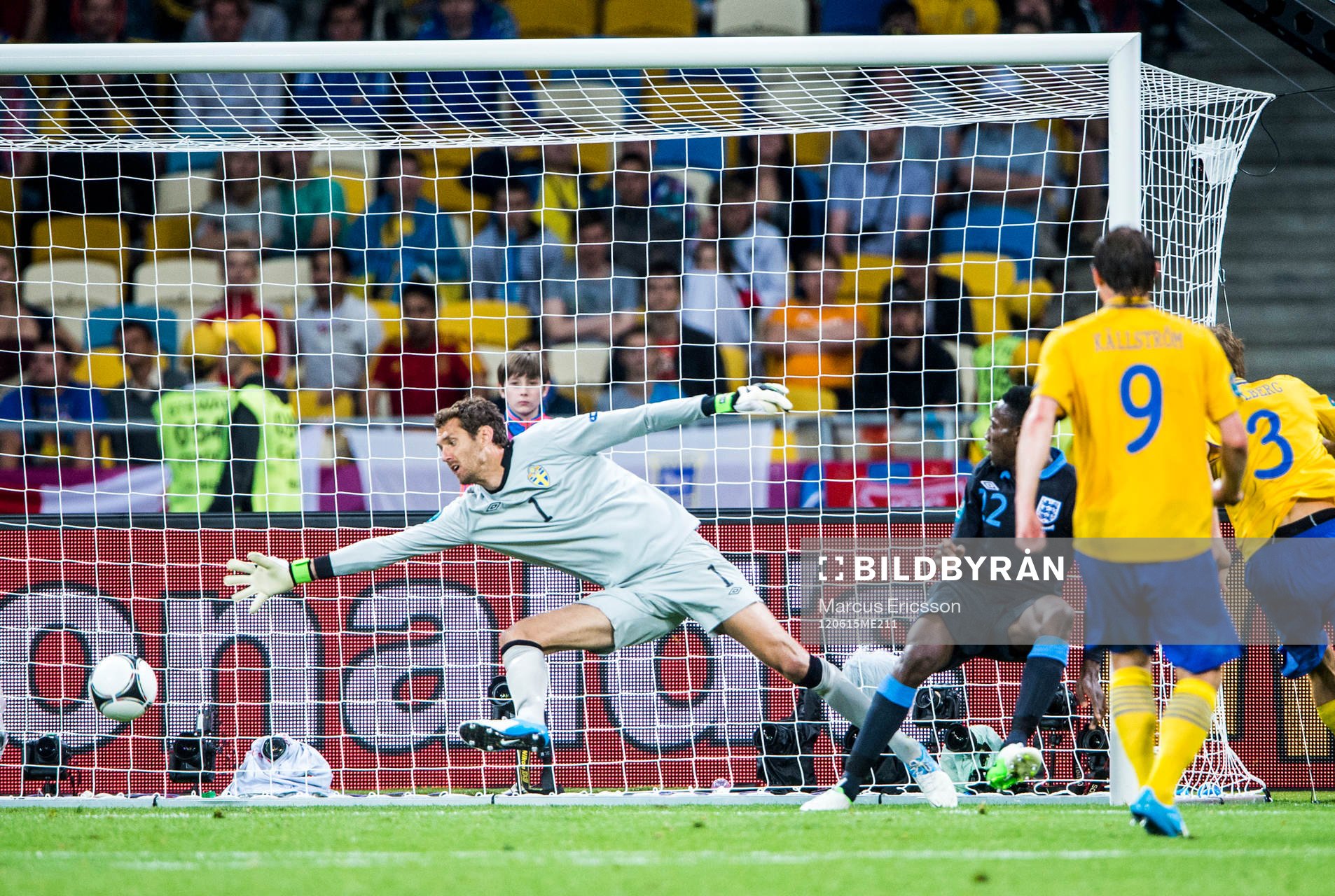 Andreas Isaksson, målvakt släpper in 3-2