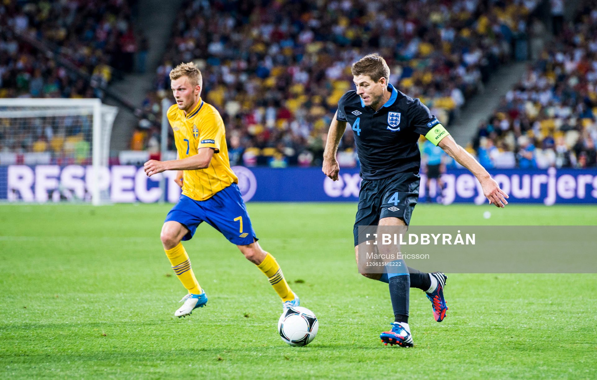 Sebastian Larsson, Sverige och Steven Gerrard, England