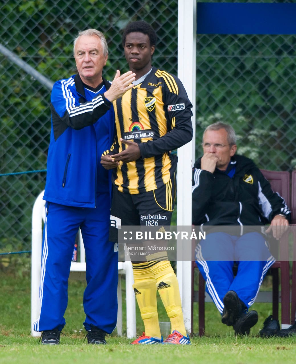 Byte, Edem Hetcheli kommer in, Bosse Nilsson och Björn