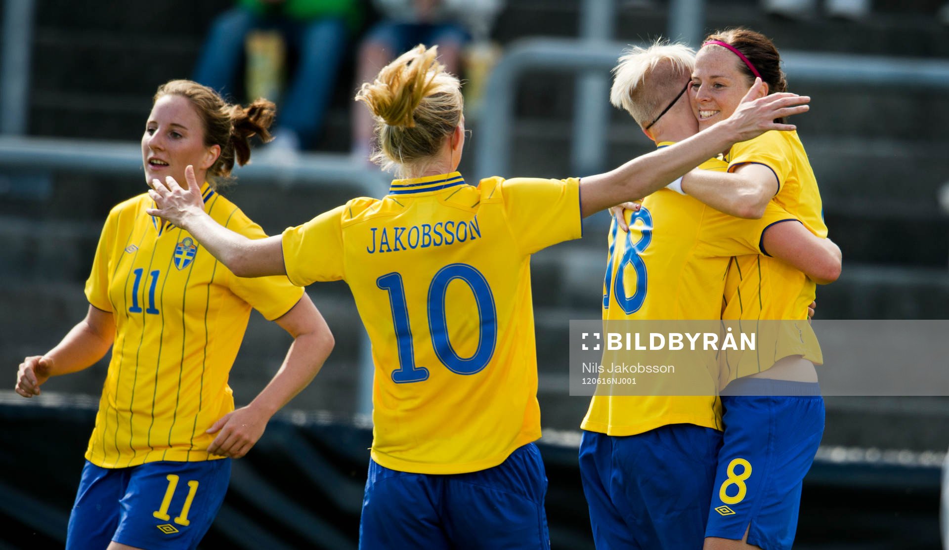  Antonia Göransson, Sofia Jakobsson, Nilla Fischer, Lotta Schelin, Sverige jubel, 1-2.