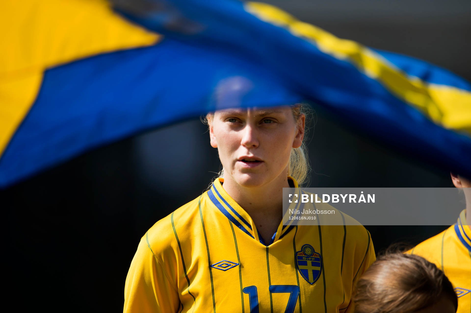 Lisa Dahlkvist, Sverige