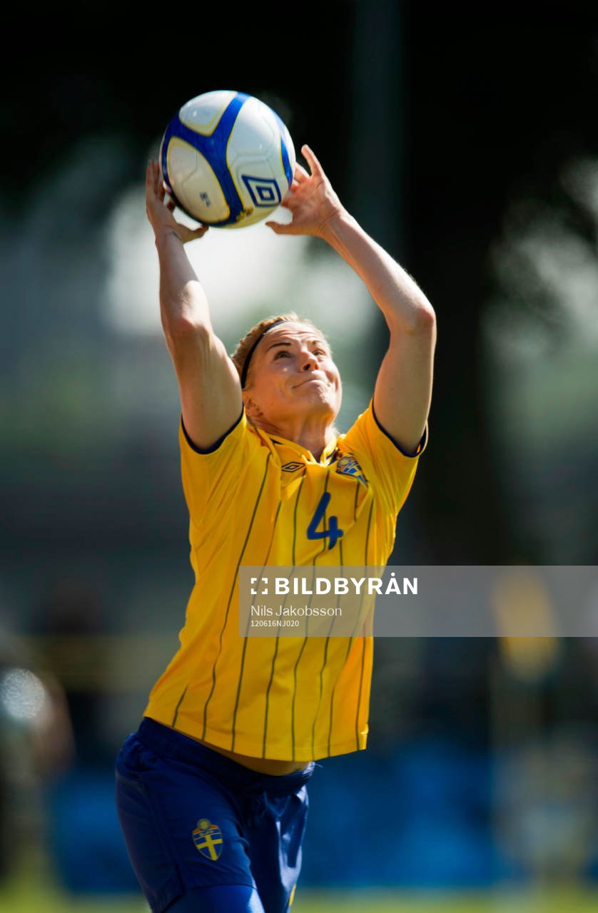 Annica Svensson, Sverige inkast