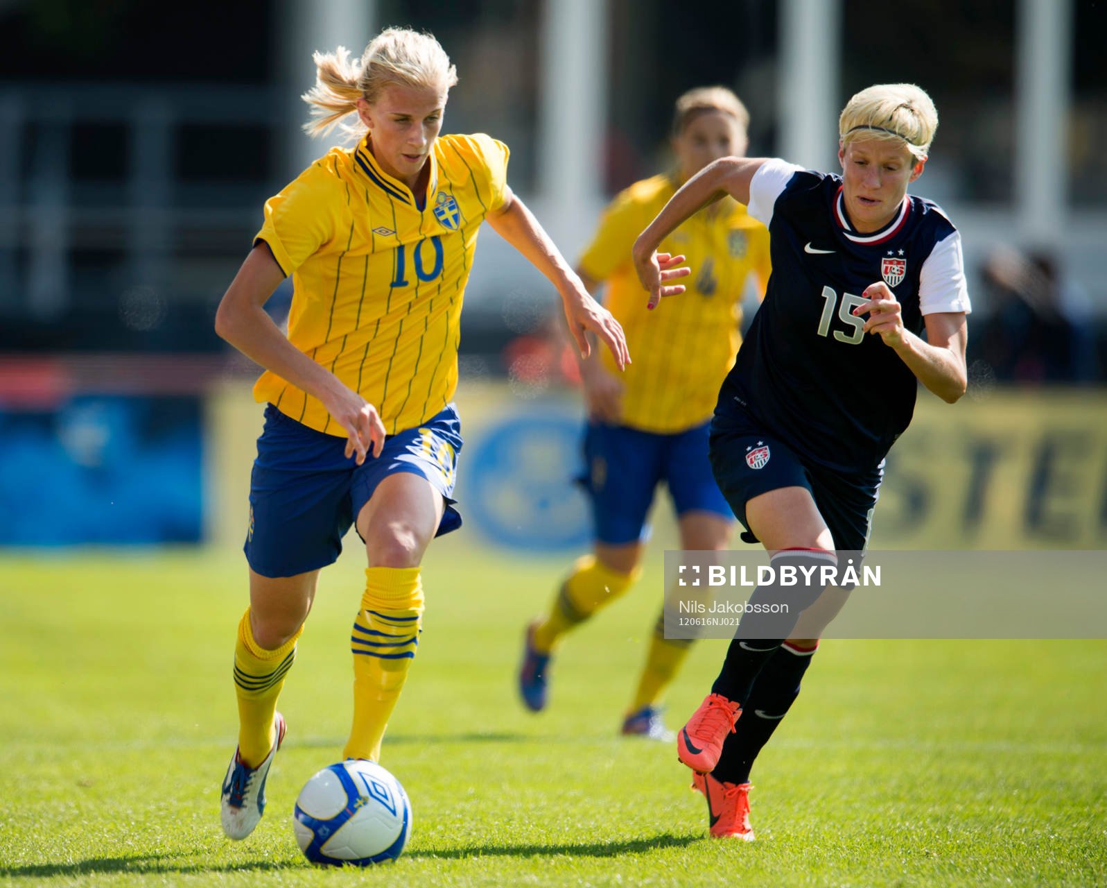 Sofia Jakobsson, Sverige, Megan Rapinoe, USA